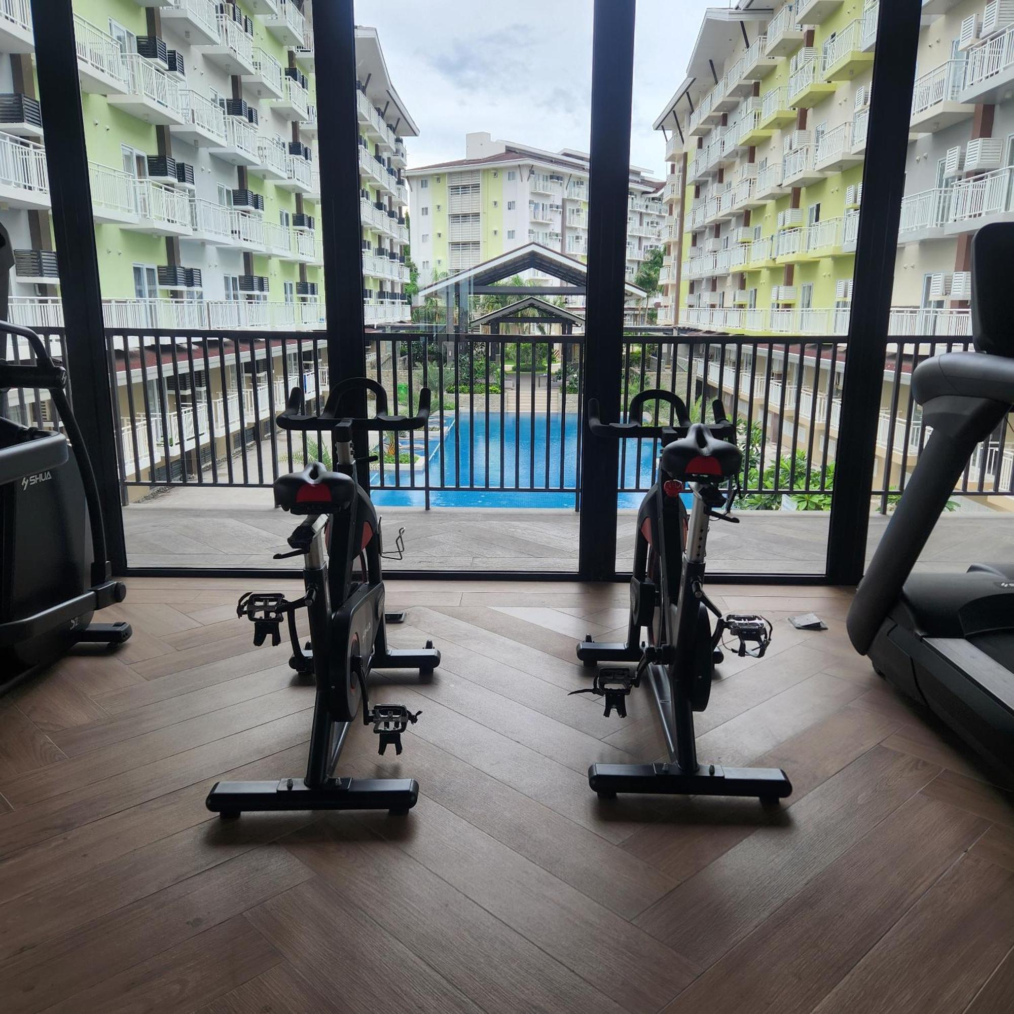 Condo Azur Suites A326 Amani Resorts Residences , 5 Minutes Airport, Netflix, Stylish, Cozy With Luxurious Swimming Pool Lapu-Lapu City Exterior foto